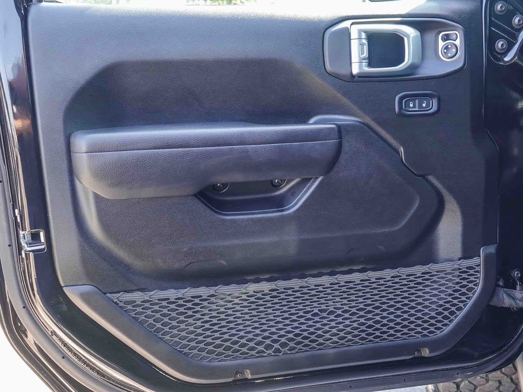 Thumbnail: 2024 Jeep Wrangler - 23