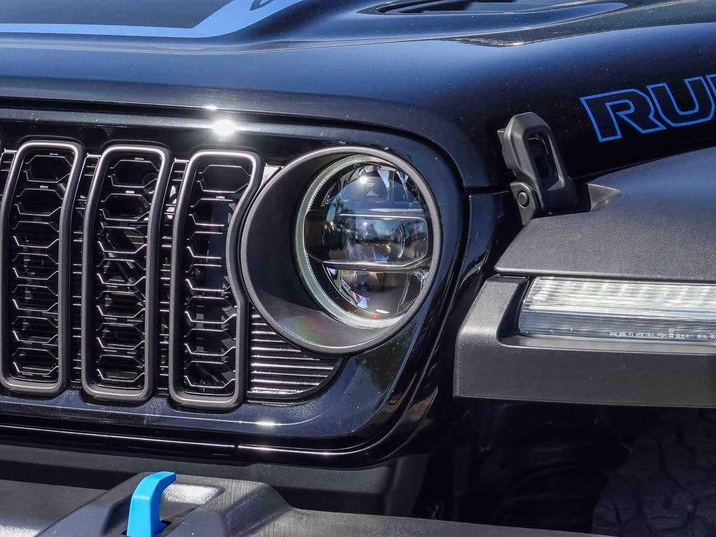 Thumbnail: 2024 Jeep Wrangler - 20