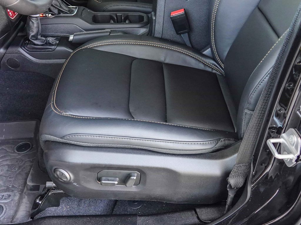 Thumbnail: 2025 Jeep Wrangler - 25