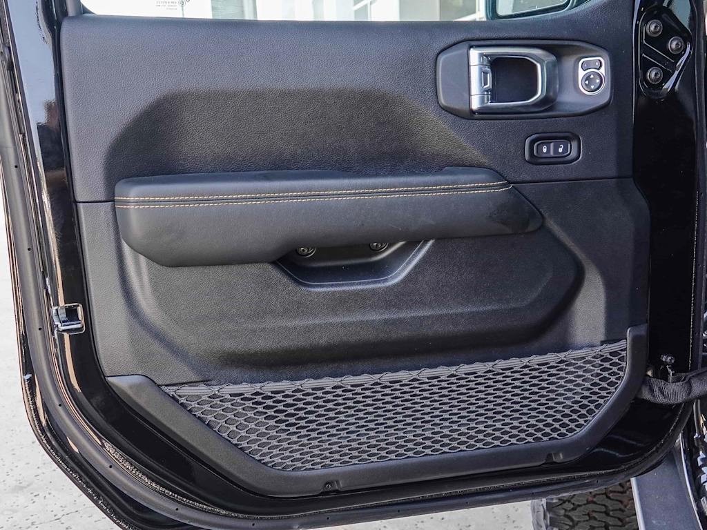 Thumbnail: 2025 Jeep Wrangler - 24