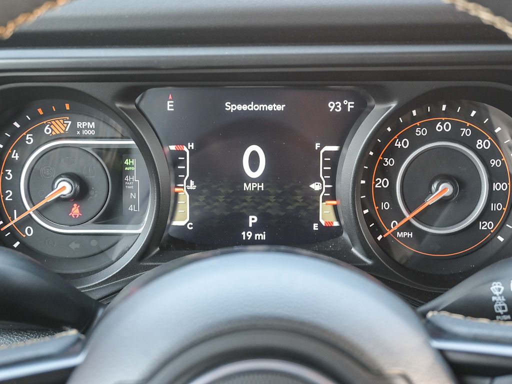 Thumbnail: 2025 Jeep Wrangler - 17