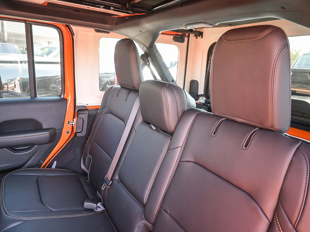 Thumbnail: 2025 Jeep Wrangler - 29