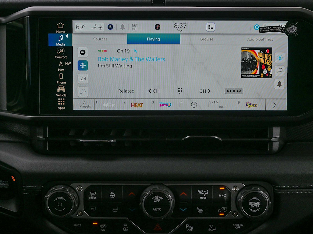 Thumbnail: 2025 Jeep Wrangler - 15