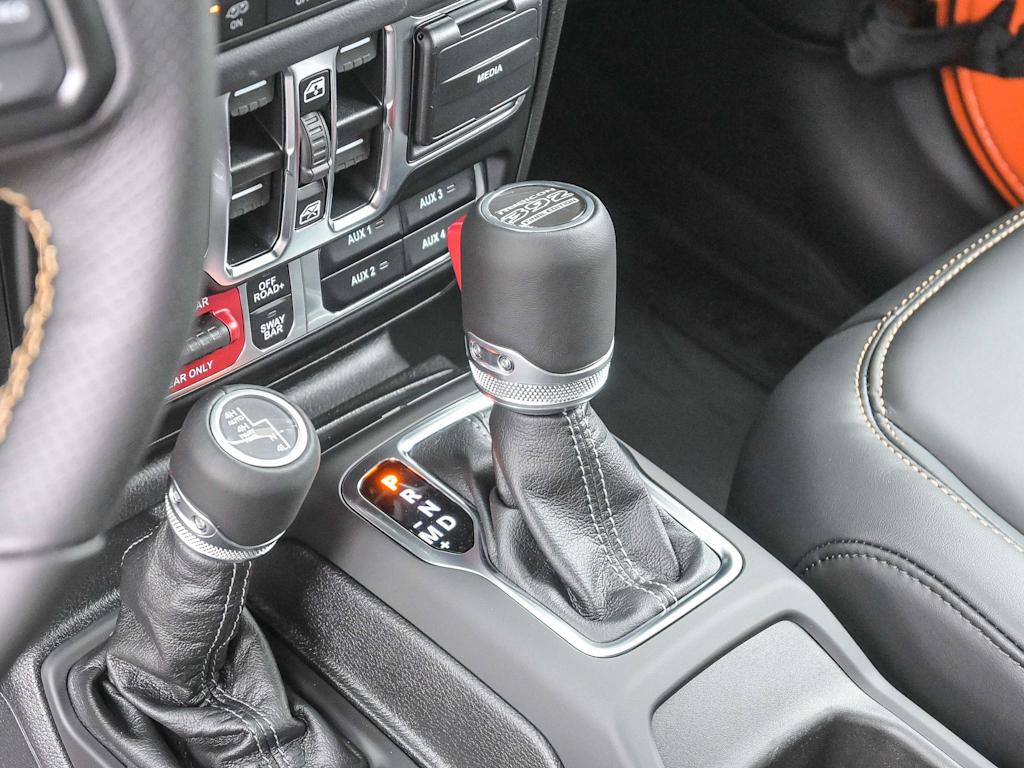 Thumbnail: 2025 Jeep Wrangler - 34