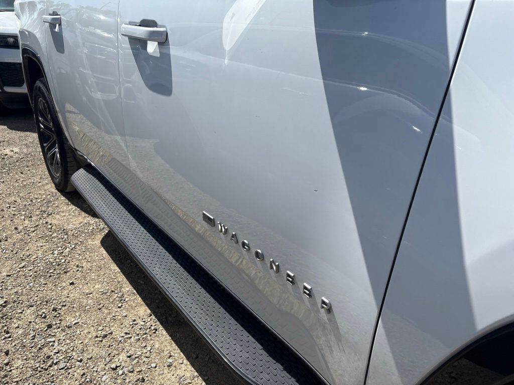 Thumbnail: 2024 Jeep Wagoneer - 4