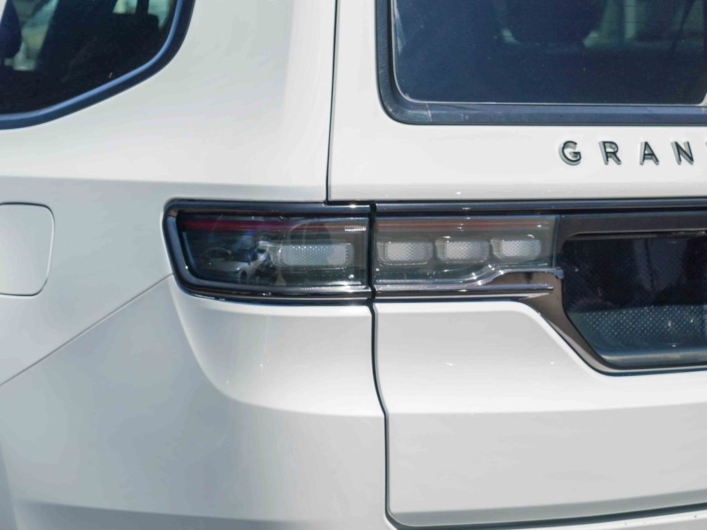 Thumbnail: 2024 Jeep Grand Wagoneer L - 6