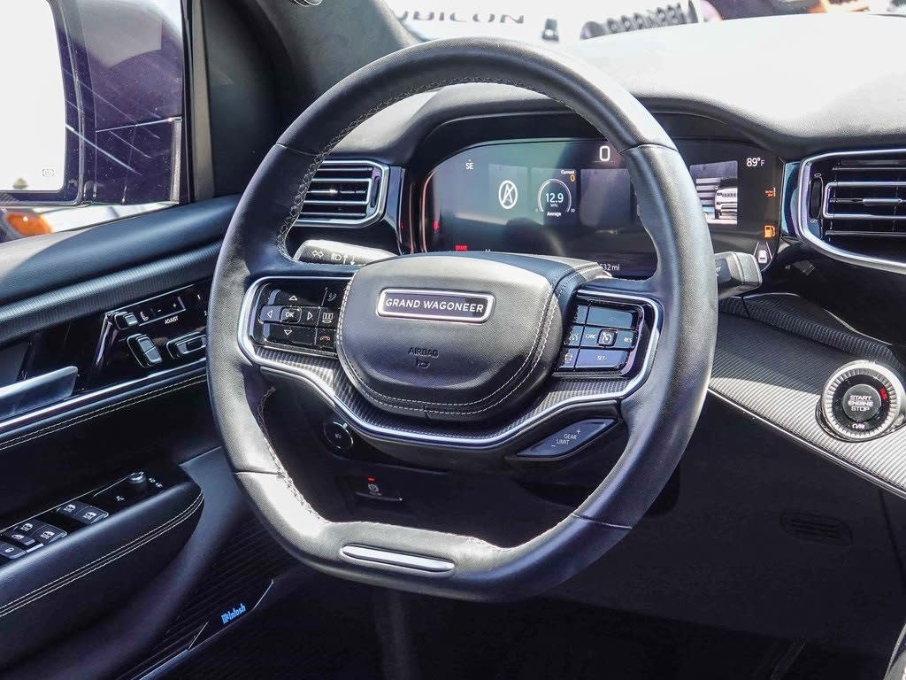 Thumbnail: 2022 Jeep Grand Wagoneer - 9