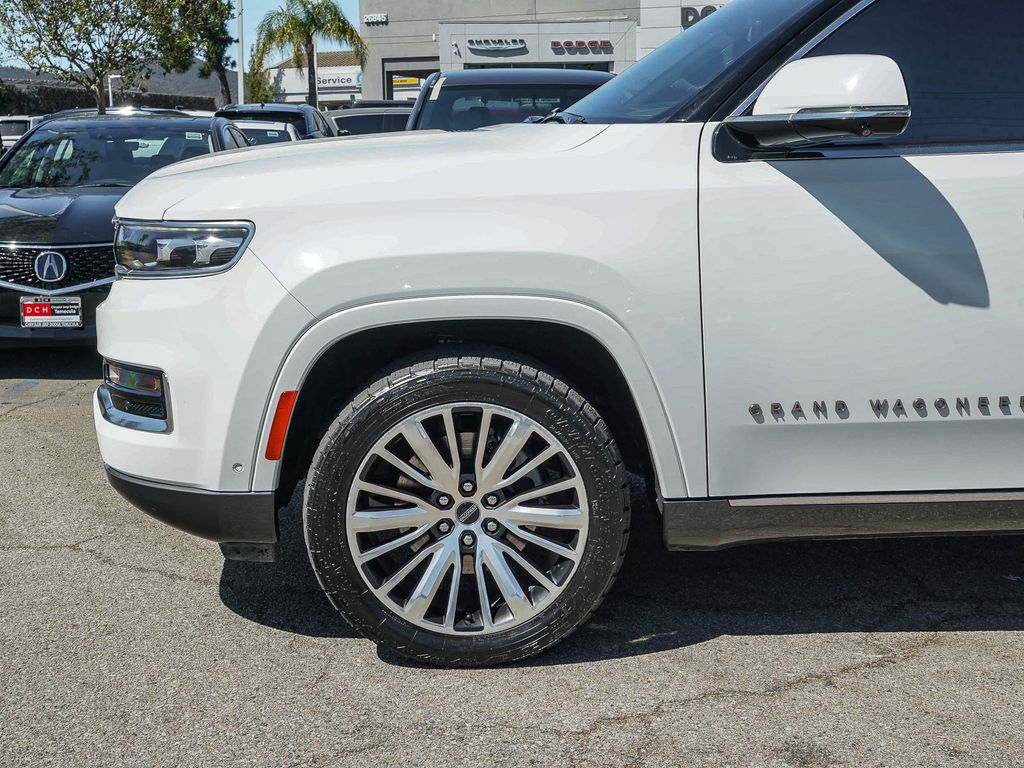 Thumbnail: 2022 Jeep Grand Wagoneer - 7