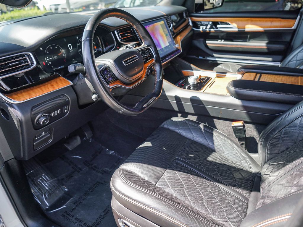 Thumbnail: 2022 Jeep Grand Wagoneer - 12