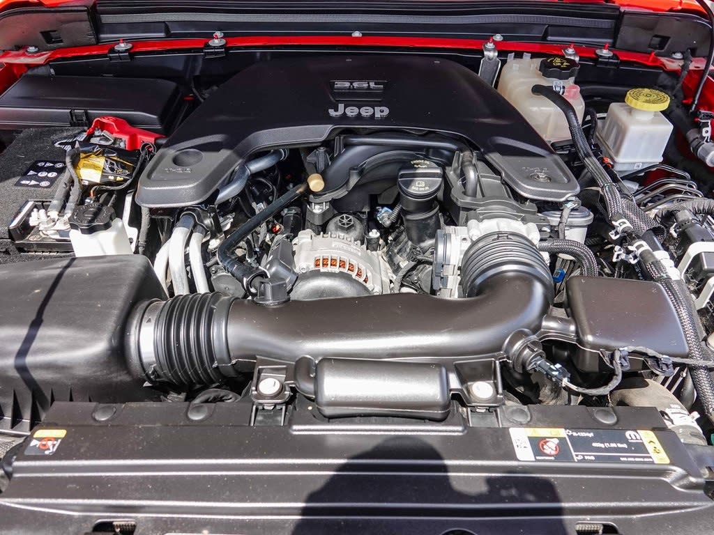 Thumbnail: 2021 Jeep Gladiator - 8