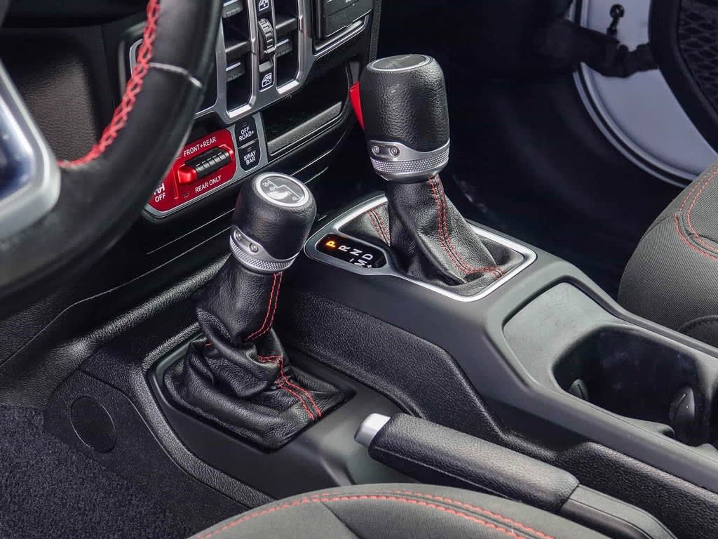 Thumbnail: 2021 Jeep Gladiator - 13