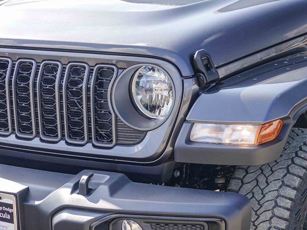 2025 Jeep Gladiator Sport 20