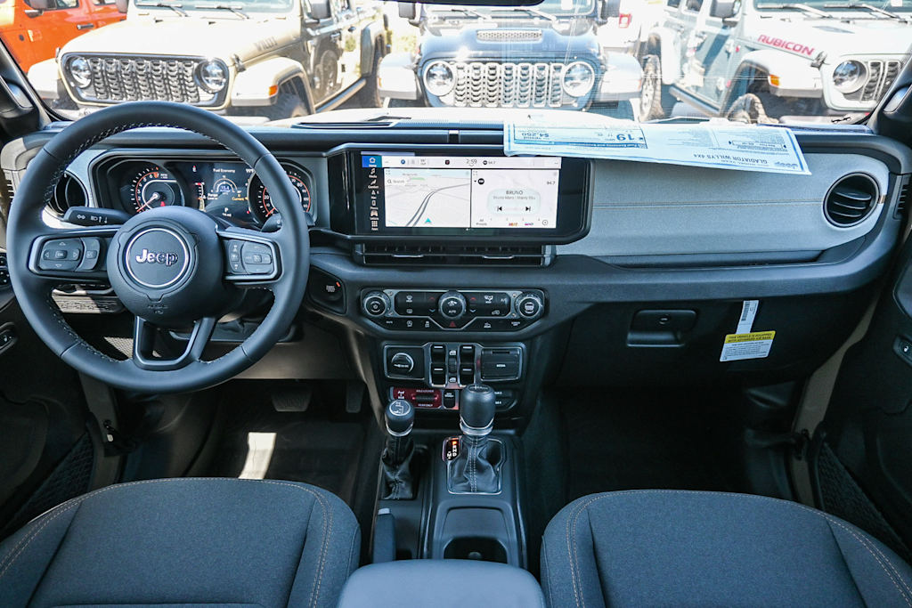 Thumbnail: 2025 Jeep Gladiator - 9