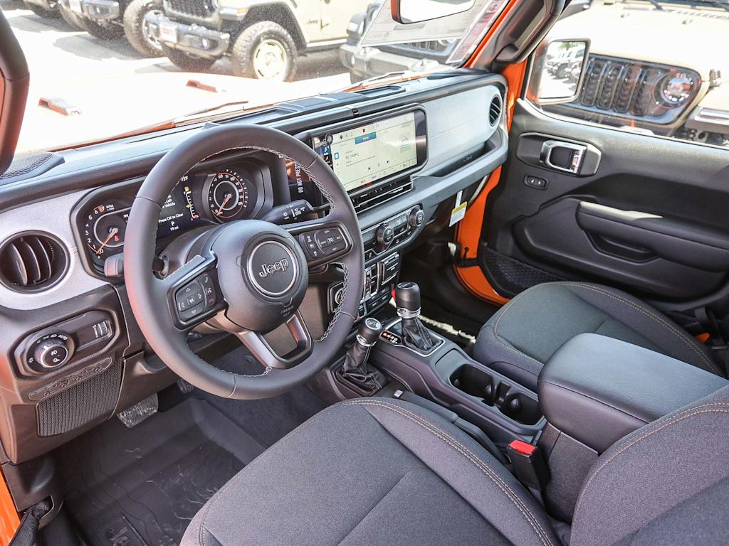 Thumbnail: 2025 Jeep Gladiator - 2