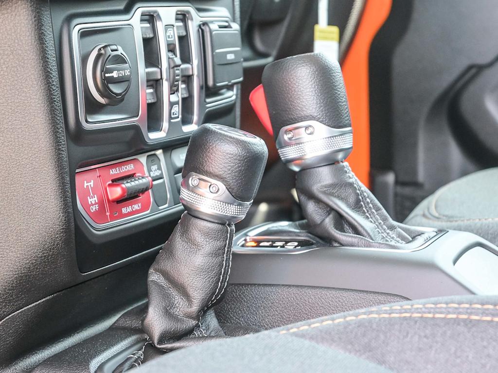 Thumbnail: 2025 Jeep Gladiator - 30