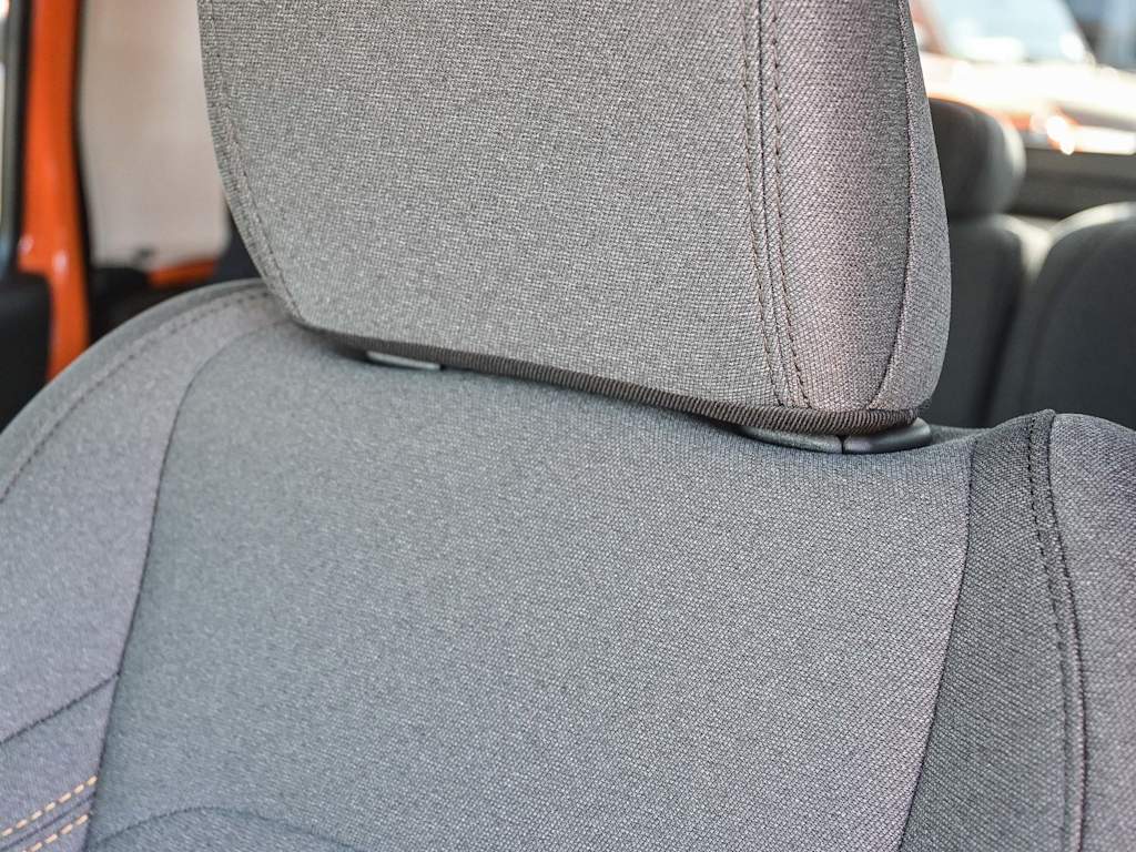 Thumbnail: 2025 Jeep Gladiator - 33