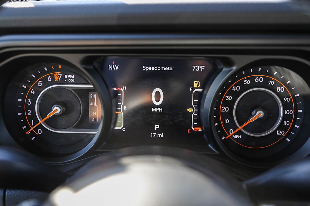 Thumbnail: 2025 Jeep Gladiator - 14