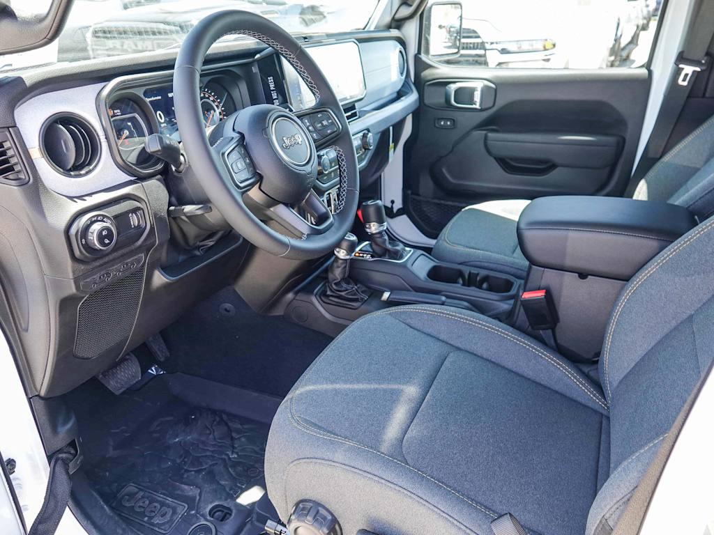 Thumbnail: 2025 Jeep Gladiator - 10