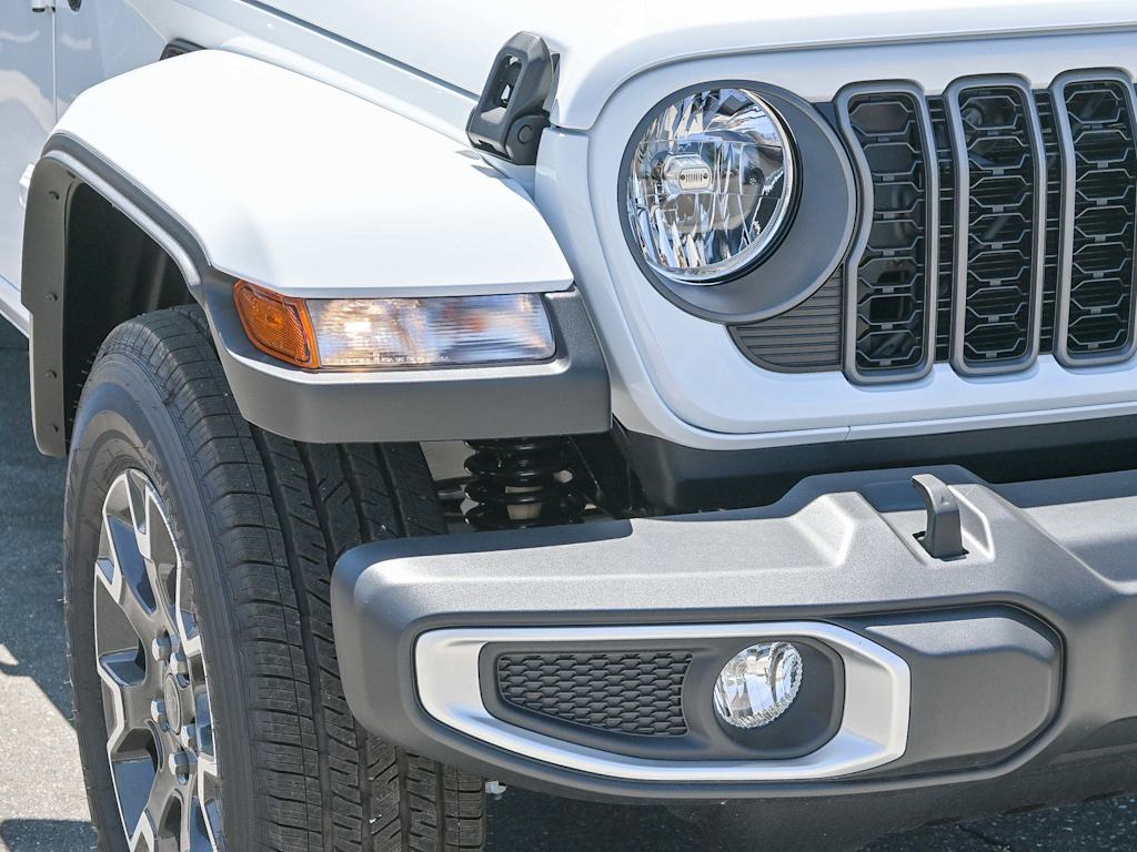 Thumbnail: 2025 Jeep Gladiator - 25