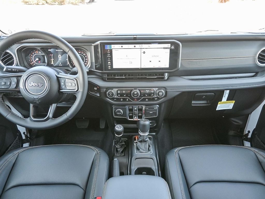 Thumbnail: 2025 Jeep Gladiator - 13
