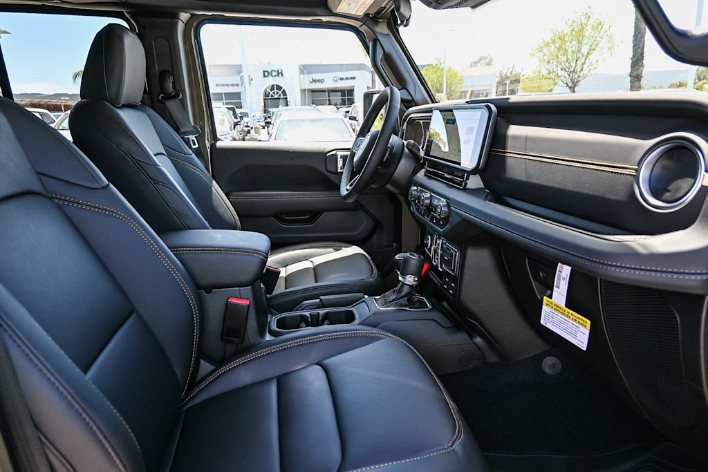 Thumbnail: 2025 Jeep Gladiator - 10