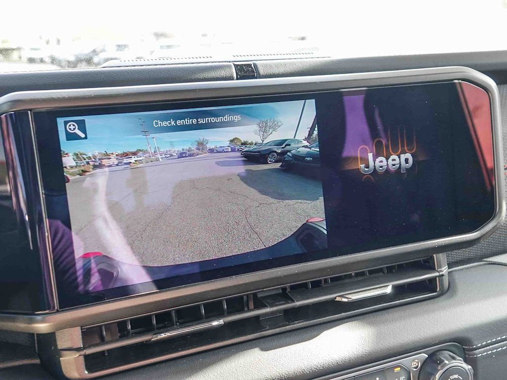 Thumbnail: 2026 Jeep Gladiator - 26