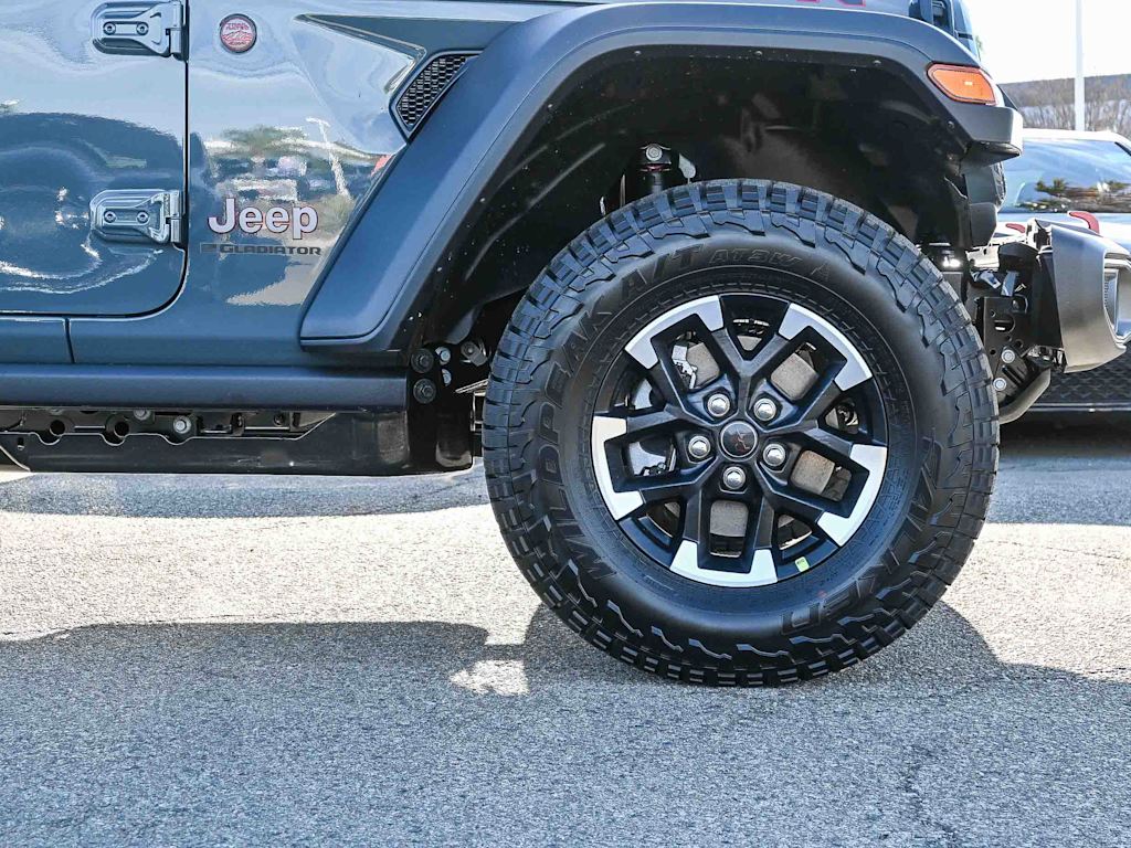 Thumbnail: 2026 Jeep Gladiator - 23