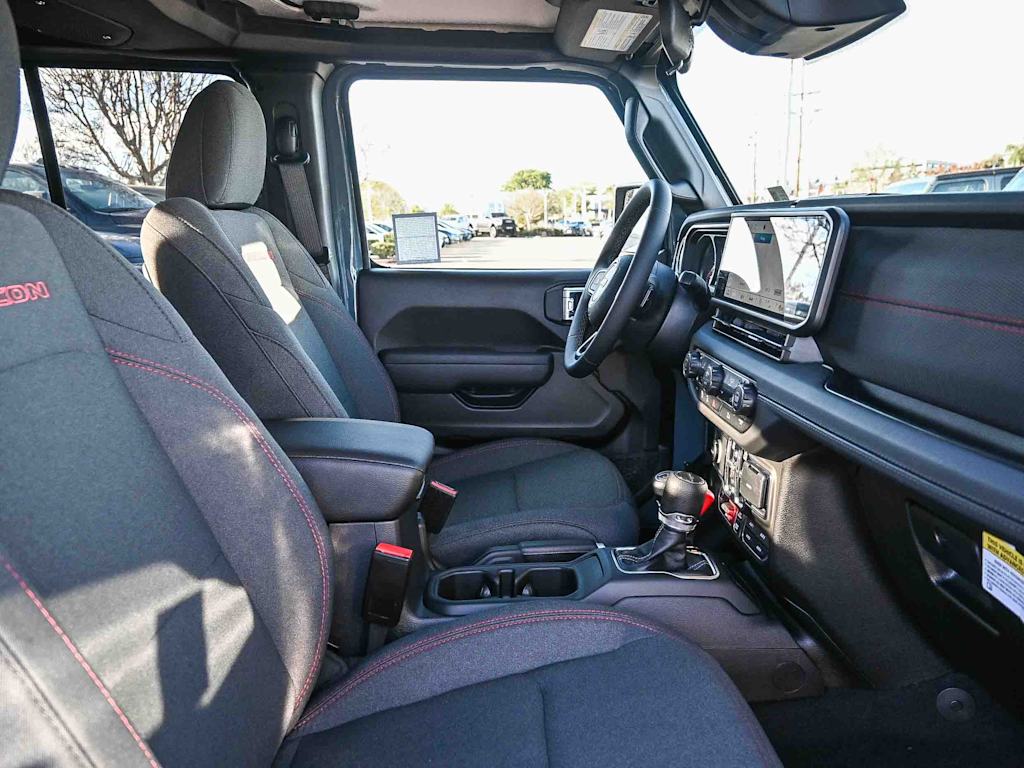 Thumbnail: 2026 Jeep Gladiator - 31