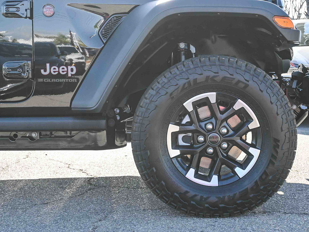 Thumbnail: 2026 Jeep Gladiator - 22