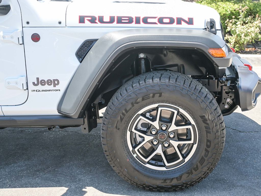 Thumbnail: 2025 Jeep Gladiator - 23