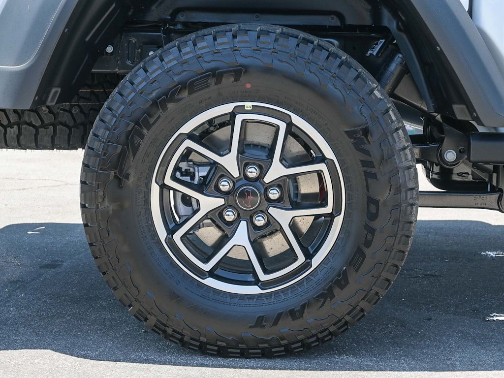 Thumbnail: 2025 Jeep Gladiator - 7