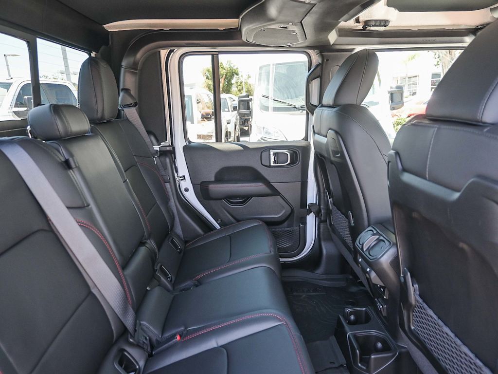 Thumbnail: 2025 Jeep Gladiator - 12