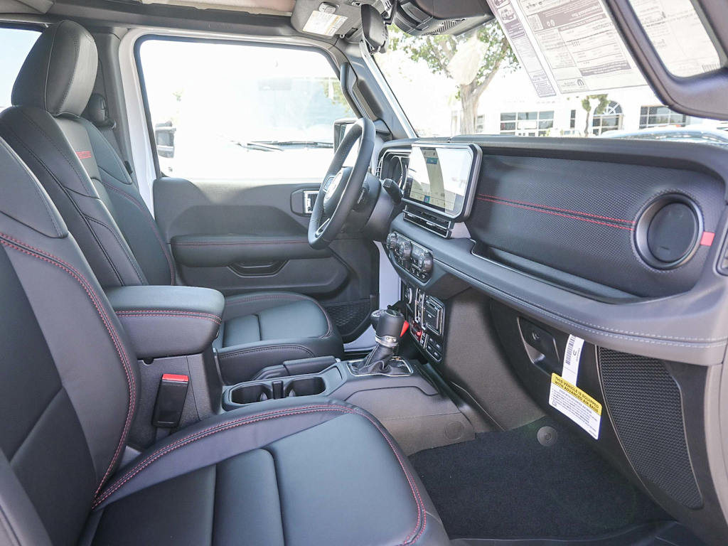 Thumbnail: 2025 Jeep Gladiator - 10