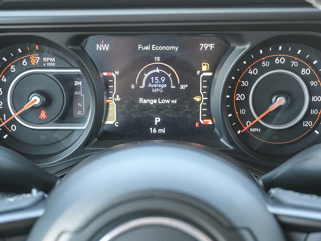 Thumbnail: 2025 Jeep Gladiator - 17