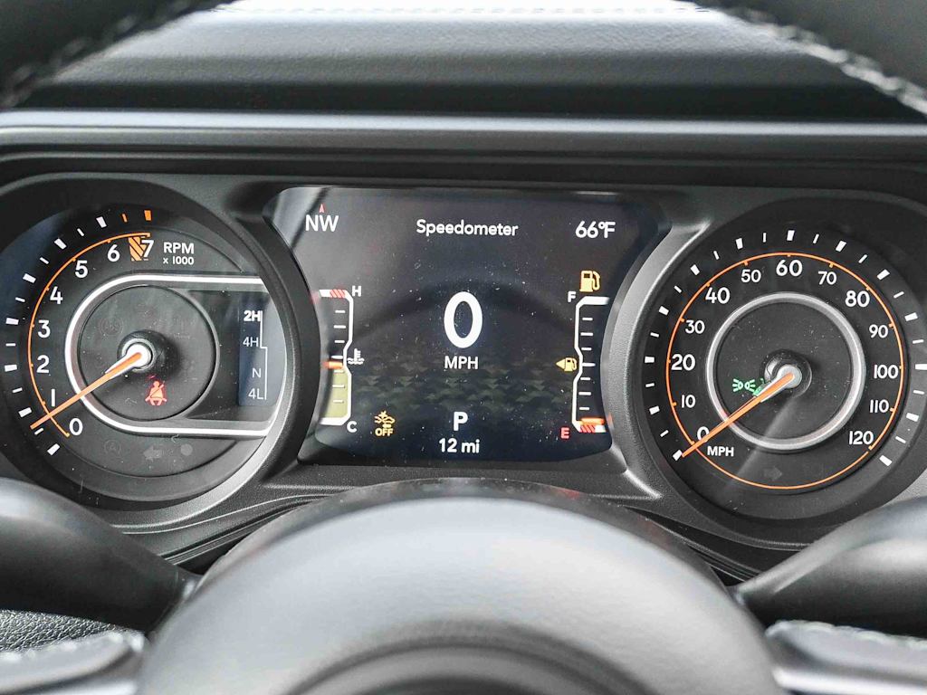 Thumbnail: 2026 Jeep Gladiator - 17