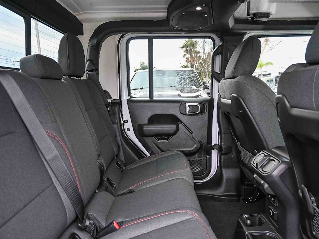 Thumbnail: 2026 Jeep Gladiator - 31