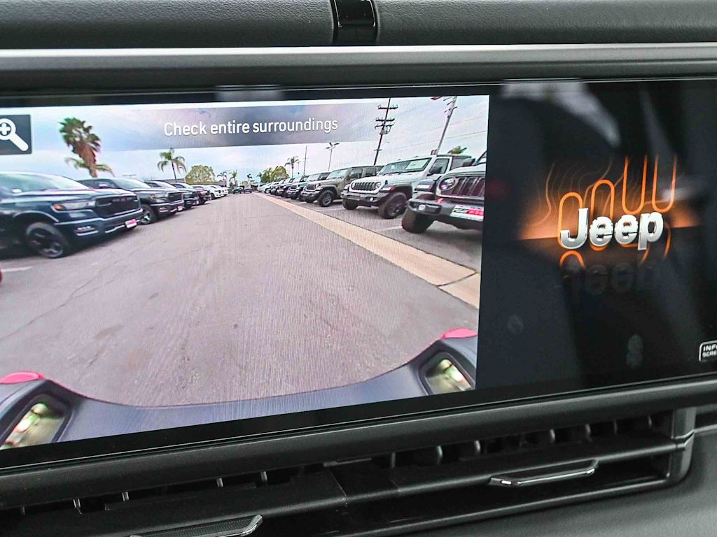 Thumbnail: 2026 Jeep Gladiator - 35