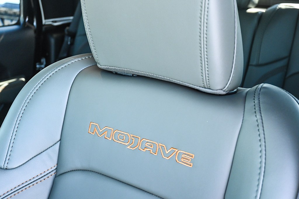 Thumbnail: 2026 Jeep Gladiator - 11