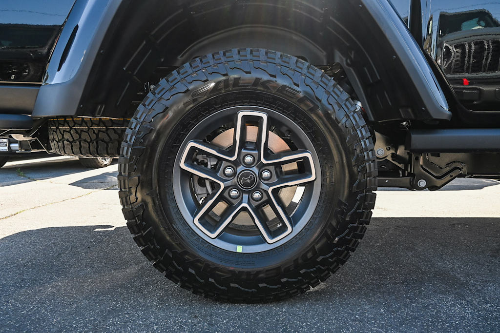 Thumbnail: 2026 Jeep Gladiator - 7