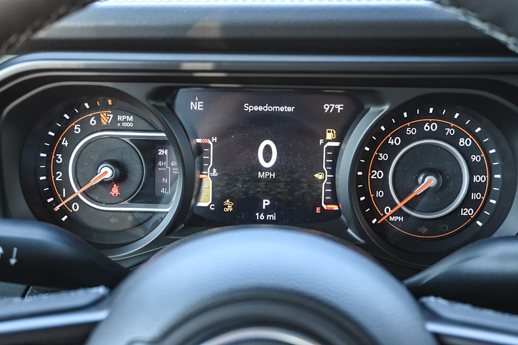 Thumbnail: 2026 Jeep Gladiator - 17