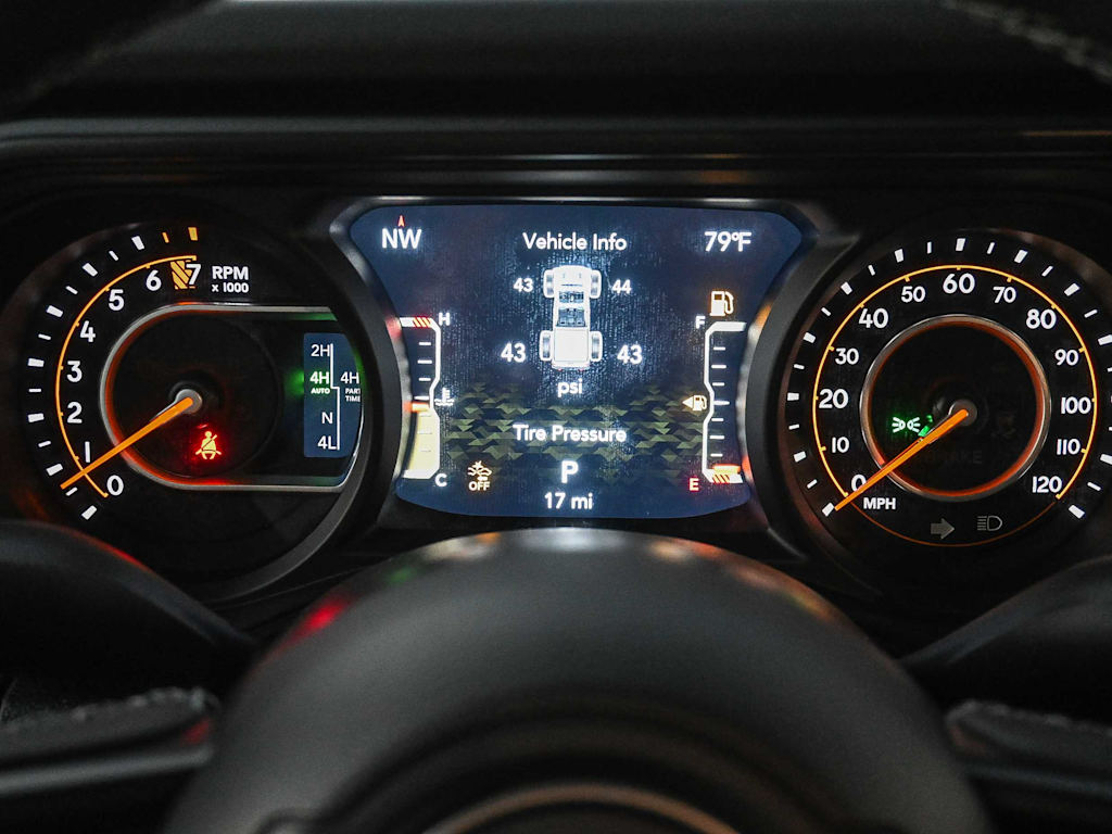 Thumbnail: 2026 Jeep Gladiator - 17