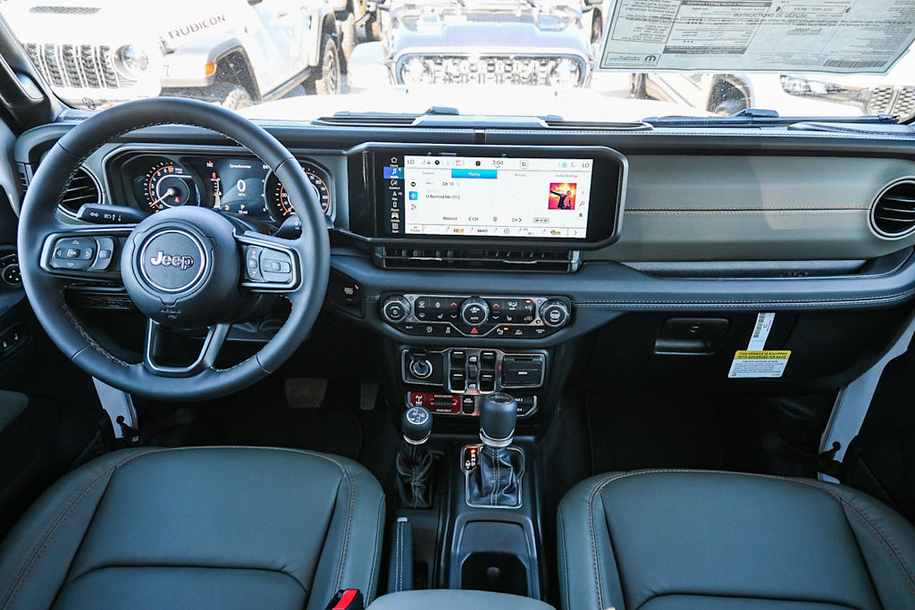 Thumbnail: 2026 Jeep Gladiator - 9