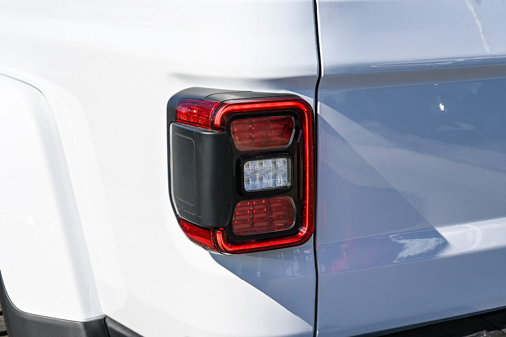 Thumbnail: 2026 Jeep Gladiator - 6