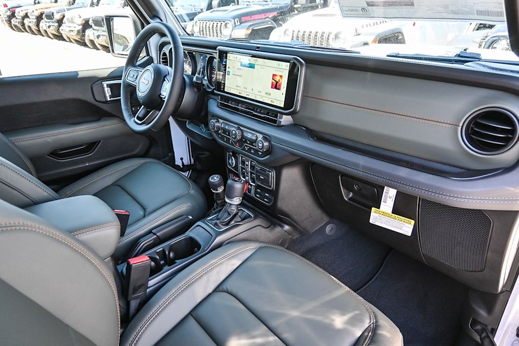 Thumbnail: 2026 Jeep Gladiator - 30