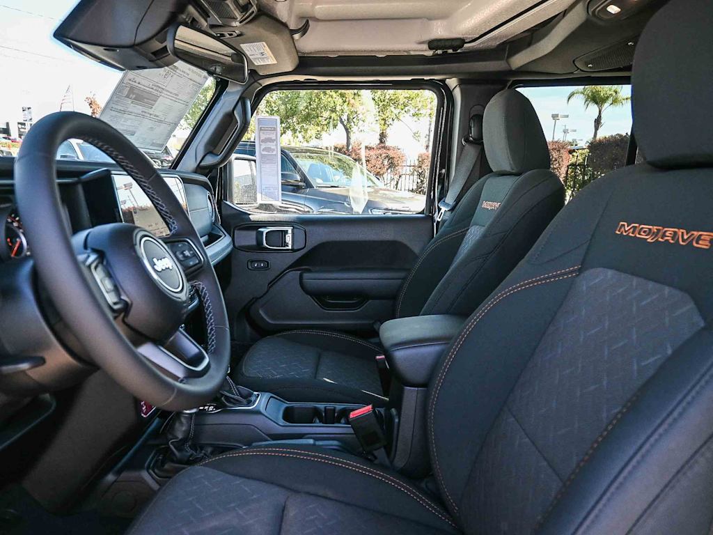 Thumbnail: 2026 Jeep Gladiator - 10