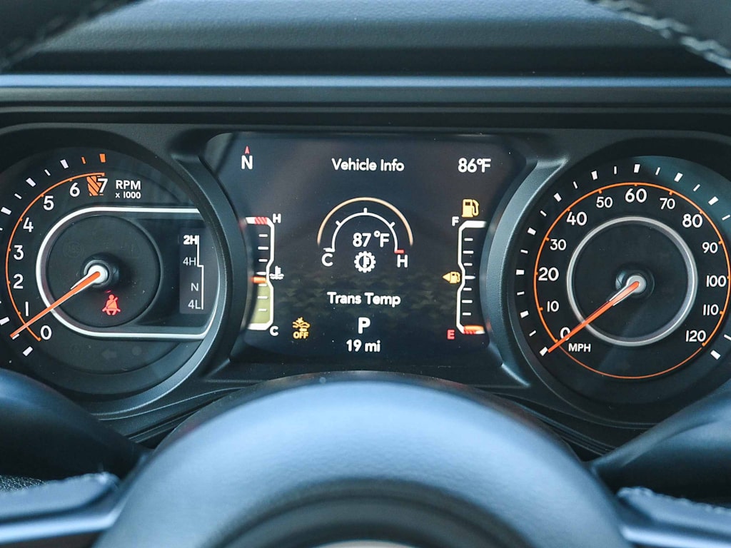 Thumbnail: 2026 Jeep Gladiator - 17