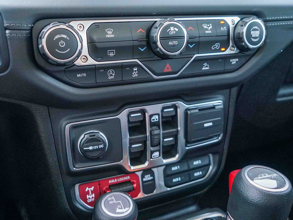 Thumbnail: 2026 Jeep Gladiator - 23