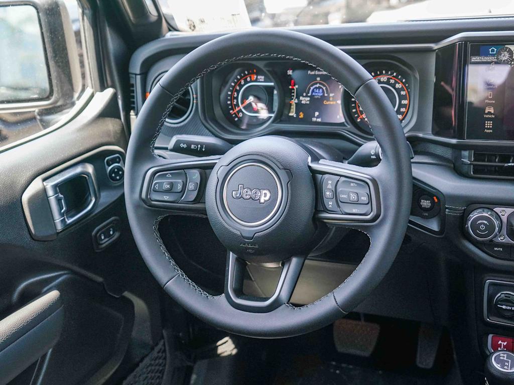 Thumbnail: 2026 Jeep Gladiator - 8