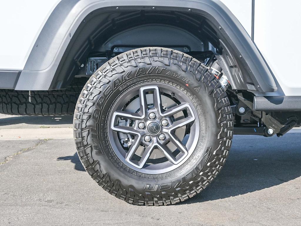 Thumbnail: 2025 Jeep Gladiator - 7