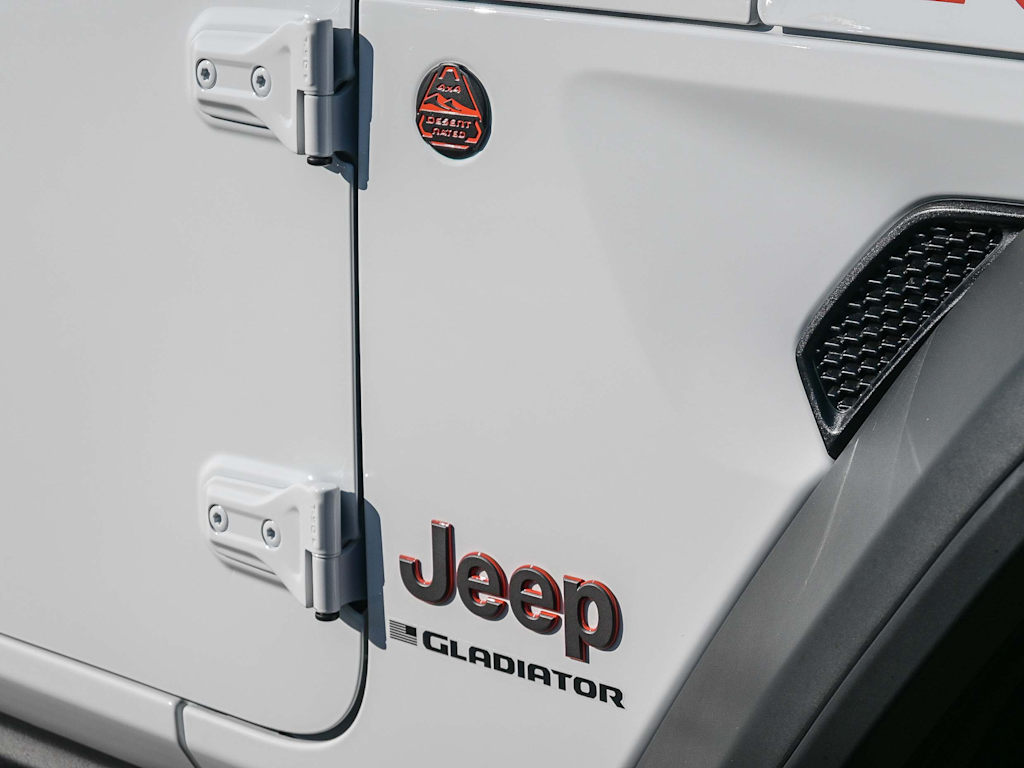 Thumbnail: 2025 Jeep Gladiator - 25